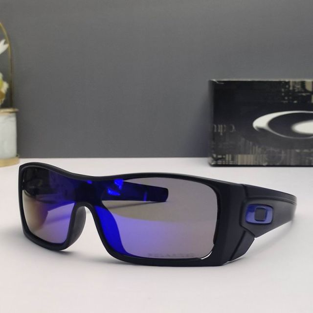 Oakley Batwolf Sunglasses Matte Black Frame Prizm Deep Blue Polarized Lenses