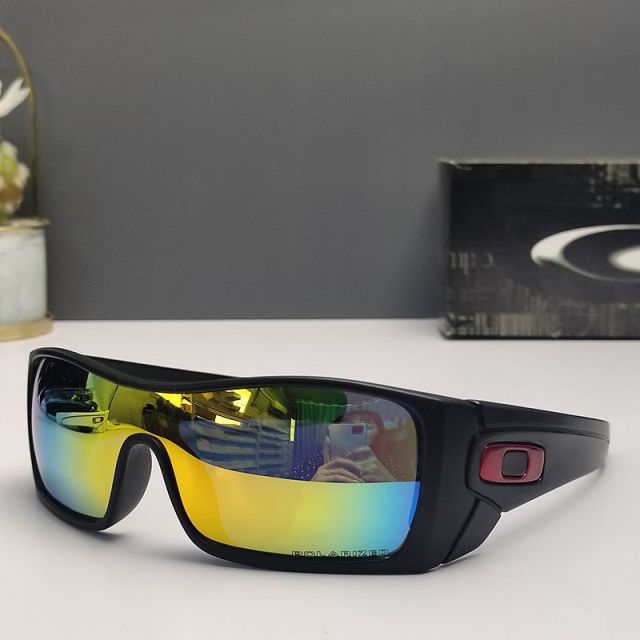 Oakley Batwolf Sunglasses Matte Black Frame Prizm Galaxy Gold Polarized Lenses
