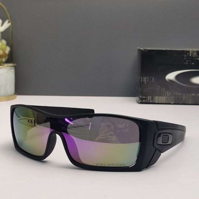 Oakley Batwolf Sunglasses Matte Black Frame Prizm Jade Polarized Lenses