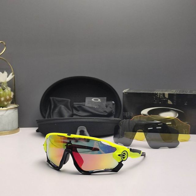 Oakley Jawbreaker Sunglasses Green Black Frame Prizm Ruby Lenses